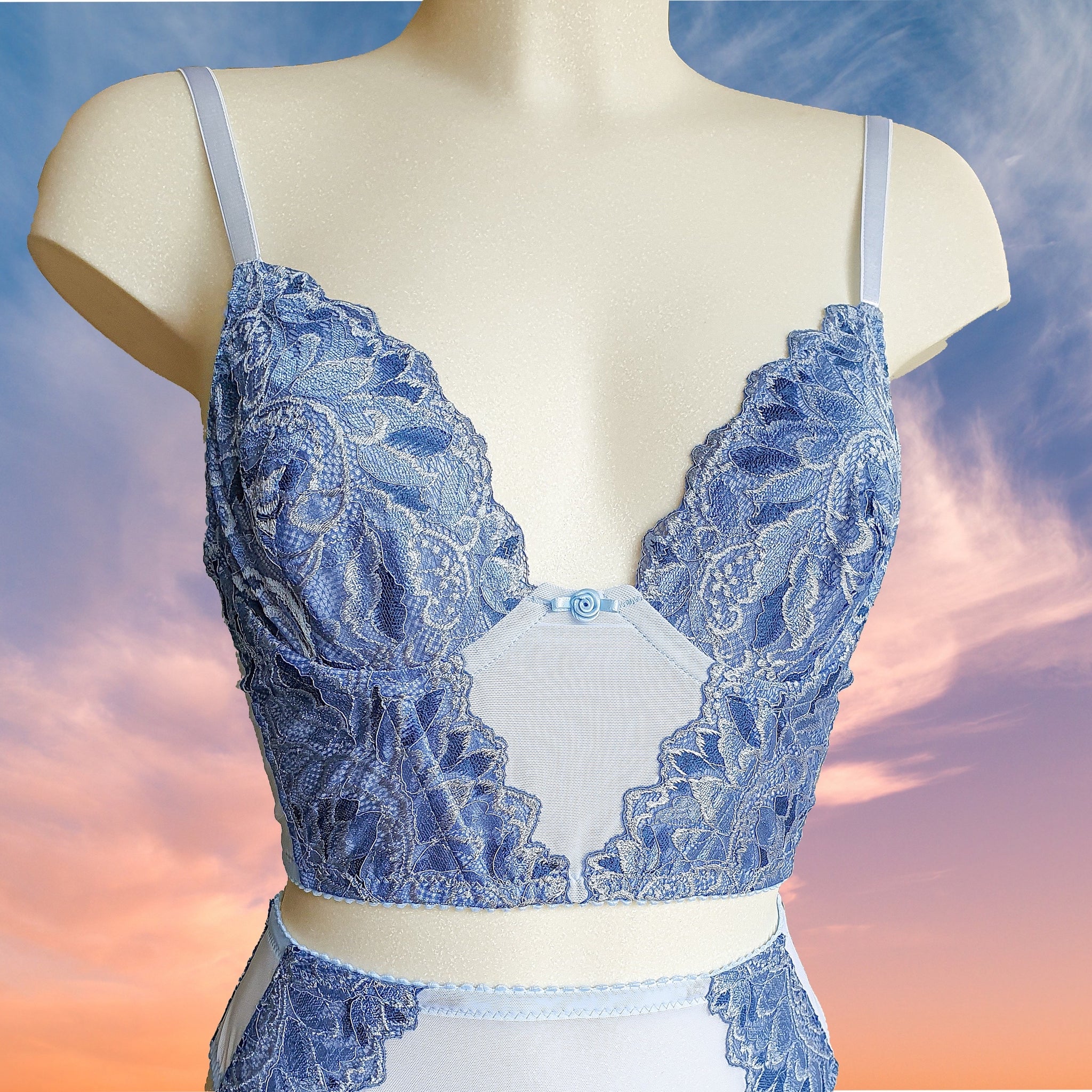 WEITING Designed contrasting lace bra printed T-shirt 2023 summer